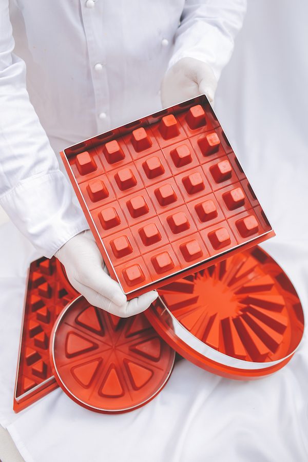 Zila Cake Mould - 25-square